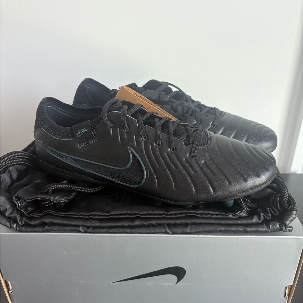 Nike Tiempo Legend 10 Elite FG Black Soccer Cleats DV4328-002 Mens brand new